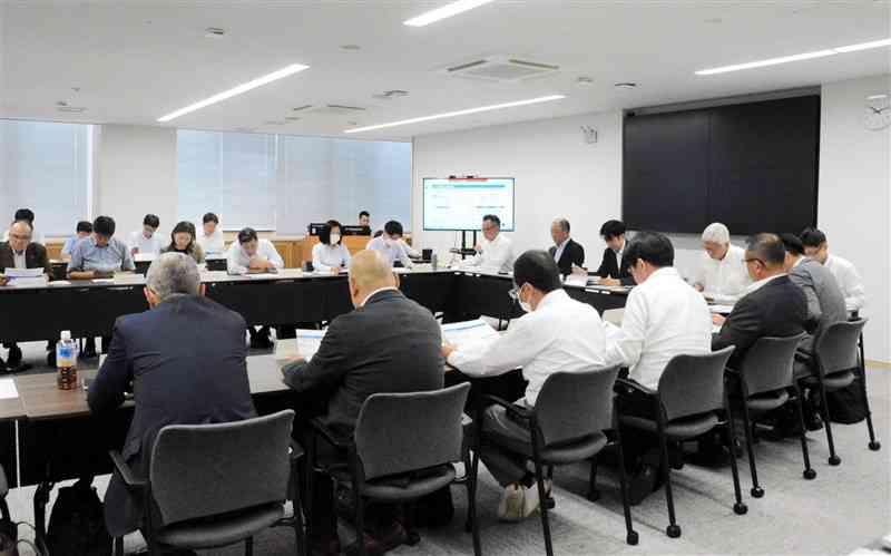 初会合を開いた「熊本県MaaS推進協議会」＝7日、県庁