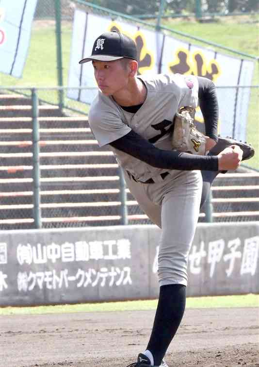 【熊本工－東海大星翔】1安打で完封した熊本工の山本＝リブワーク藤崎台