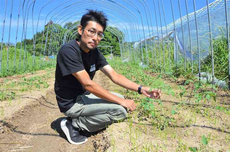 「若者がなりたいと思える農家の姿を見せたい」と語る原田孝平さん＝天草市