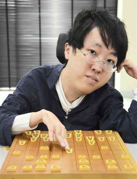 将棋の県アマ棋王戦を制した森﨑盛一朗さん