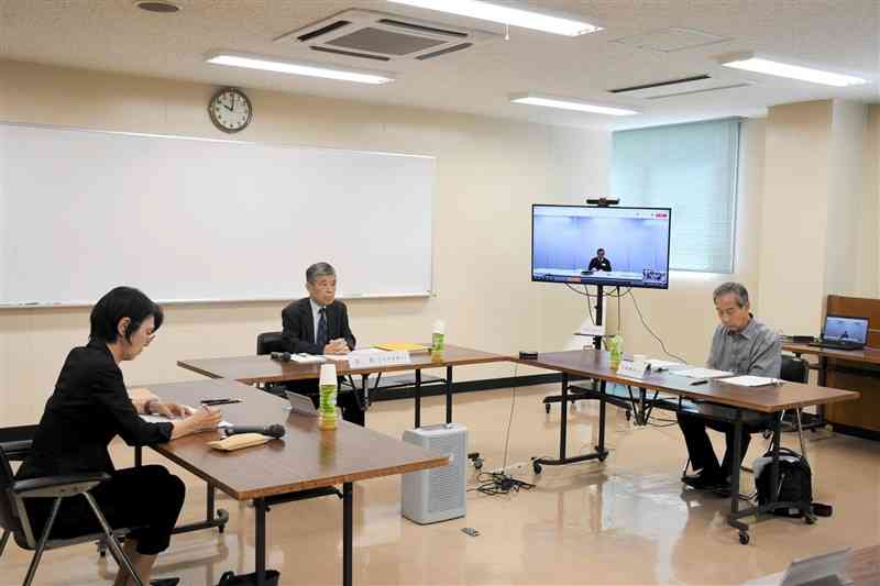 熊本市電のトラブル防止のための課題を整理した第三者委員会＝9日、市交通局