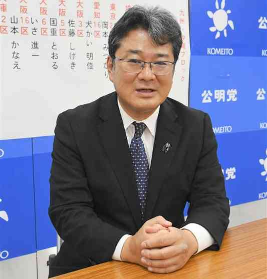 比例九州ブロックで4度目の当選を果たした公明党の吉田宣弘氏＝27日午後11時半ごろ、熊本市中央区の公明党熊本県本部