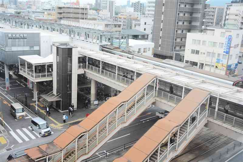 熊本市電への乗り換え利用も多いJR豊肥線の新水前寺駅＝10月31日、熊本市中央区