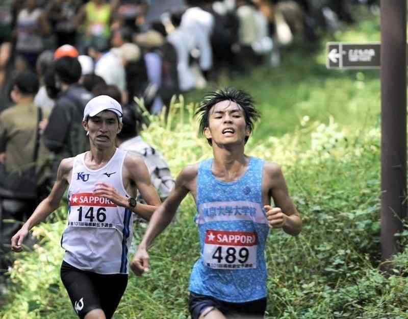 10月の箱根駅伝予選会で力走する古川大晃さん（489、本人提供）