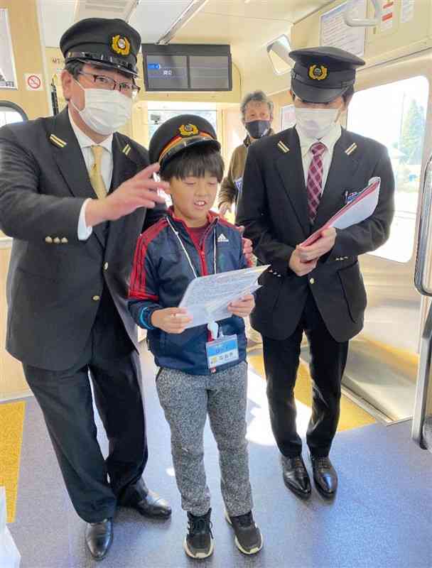 車掌のアナウンスに挑戦したよ！（和田さん提供）