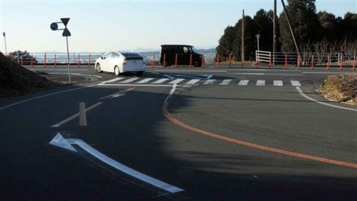 丁字路の右折禁止 なぜ 熊本 菊陽町の町道 県警 事故防止のため やむなく 熊本日日新聞社