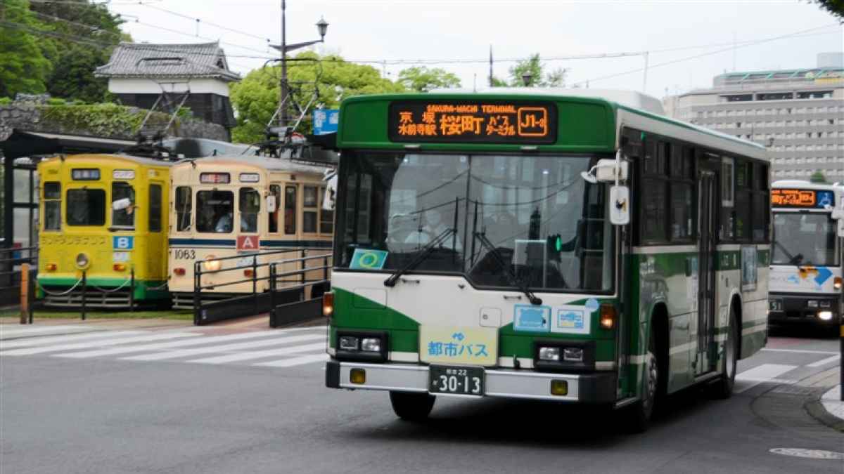 23日は「バス・電車無料の日」 熊本市が４回目の取り組み｜熊本日日新聞社